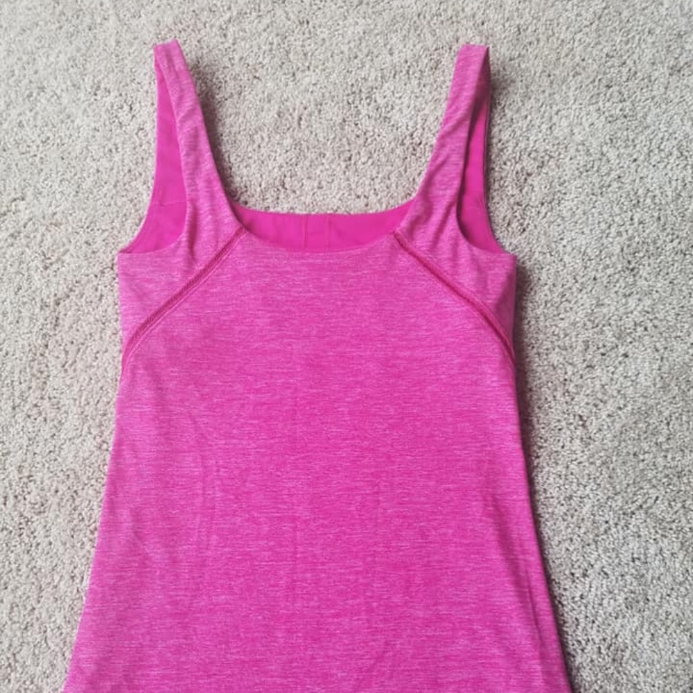Lululemon tank top